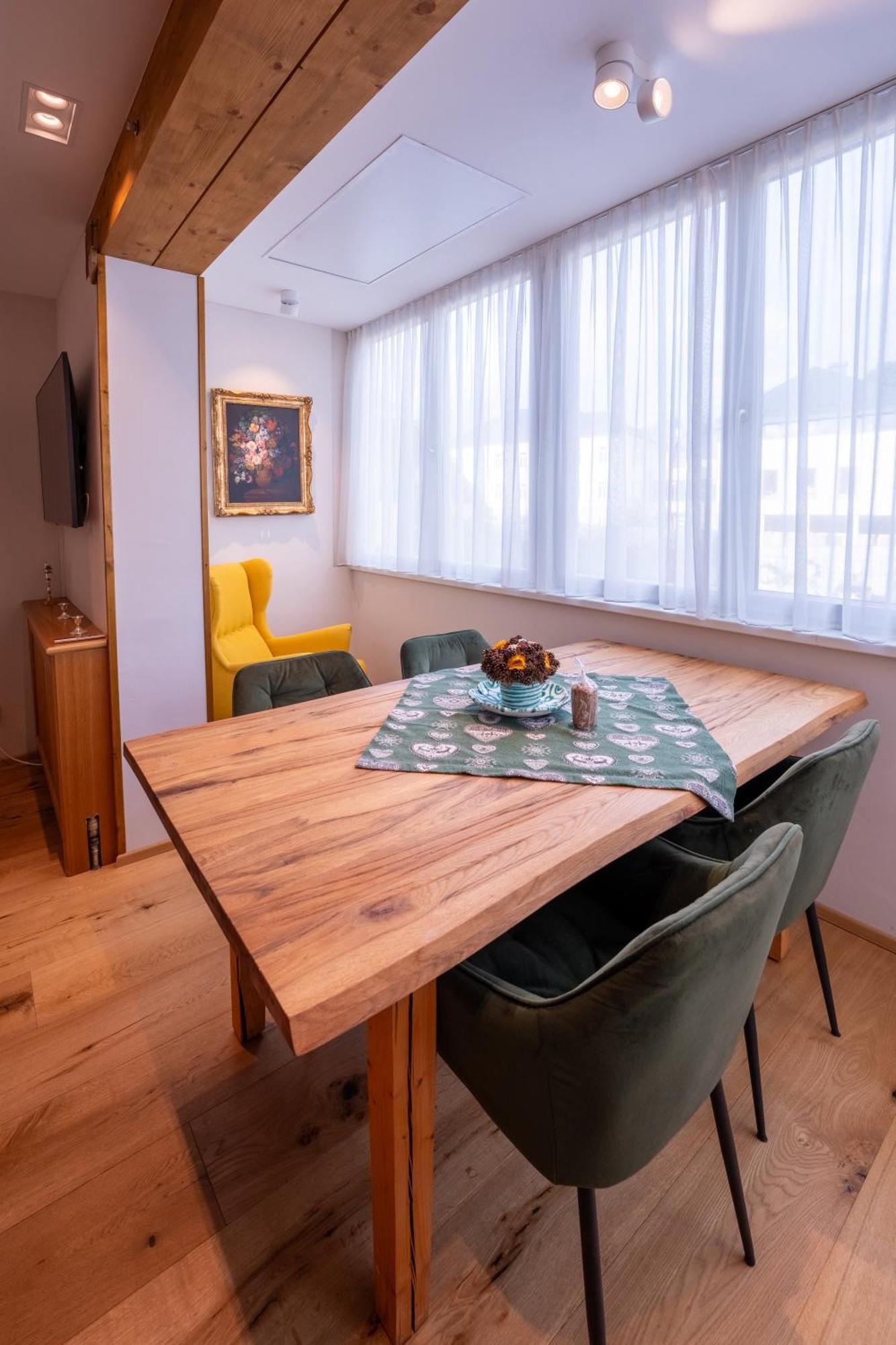Wohnen Direkt Beim Meranplatz Apartment Bad Aussee Exterior photo